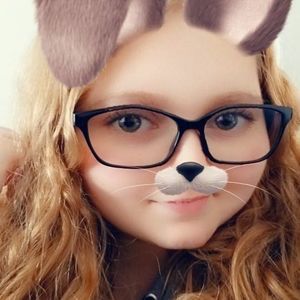 Meet your Posher, Evelyn